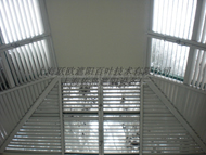 Hollow flat ceiling blinds